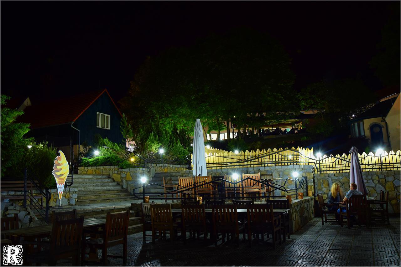Rustikal Hotel 3*